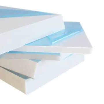 Caja de 4 planchas de 152 x 153 cms.	